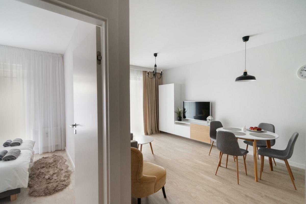 オルシュティンApartament Tuwima Parkアパートメント エクステリア 写真