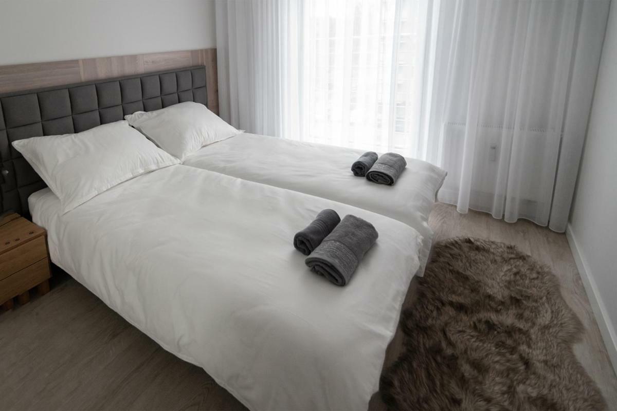 オルシュティンApartament Tuwima Parkアパートメント エクステリア 写真